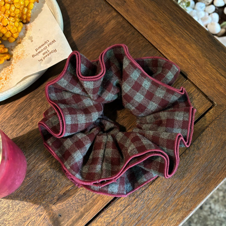 Flower hair tie